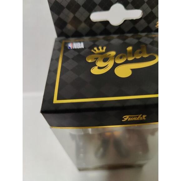 Funko Vinyl Gold Trae Young 5" Atlanta NBA 2021 - Picture 5 of 9